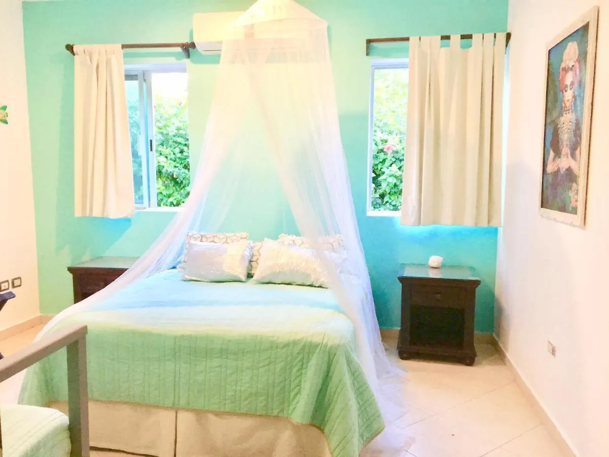Esquina De La Felicidad De Playacar Bed and Breakfast Playa del Carmen 0*,  Meksyk