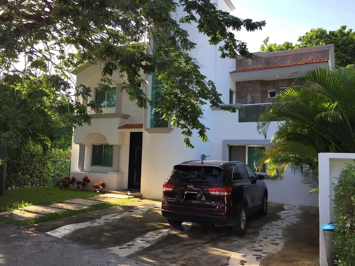 Esquina De La Felicidad De Playacar Bed and Breakfast Playa del Carmen